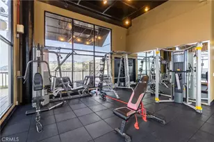 7250 Franklin Ave, Los Angeles, CA 90046 - Photo 21