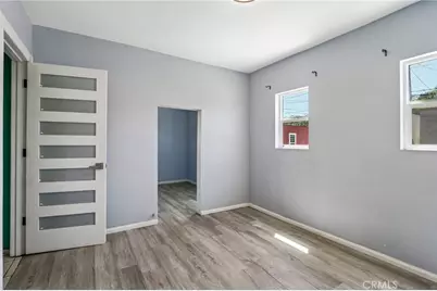 7315 Woodley, Van Nuys, CA 91406 - Photo 15