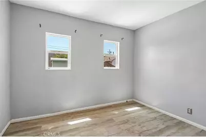 7315 Woodley, Van Nuys, CA 91406 - Photo 17