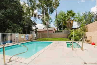 7319 Hazeltine Avenue #4, Van Nuys, CA 91405 - Photo 43