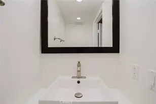 7319 Hazeltine Ave, Van Nuys, CA 91405 - Photo 23