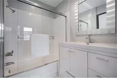 6323 Reseda Boulevard #2, Tarzana, CA 91335 - Photo 15