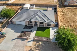 8780 Holly, California City, CA 93505 - Photo 7