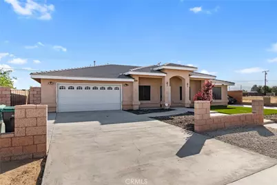 8780 Holly, California City, CA 93505 - Photo 3