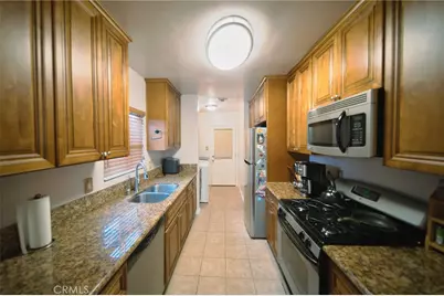 10841 Cantlay, Los Angeles, CA 91352 - Photo 9
