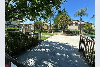 41672 Cape Ridge Avenue #1, Murrieta, CA 92562 - Photo 3