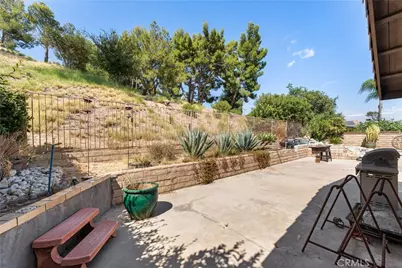 16035 Circle Diamond Road, Sylmar, CA 91342 - Photo 35