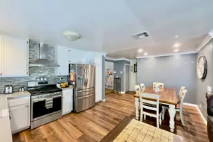 16035 Circle Diamond Rd, Rancho Cascades, CA 91342 - Photo 11