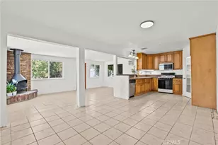 21124 Rosedell, Saugus, CA 91350 - Photo 3