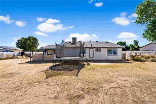 40603 178th St, Lake Los Angeles, CA 93535 - Photo 37