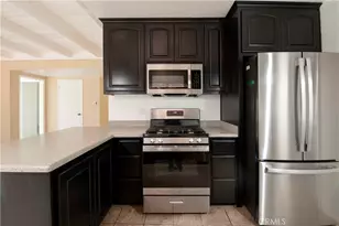 19808 Londelius St, Northridge, CA 91324 - Photo 13