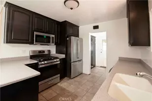 19808 Londelius St, Northridge, CA 91324 - Photo 11