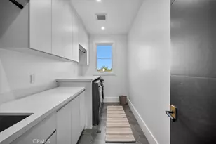 16702 La Maida St, Encino, CA 91436 - Photo 41