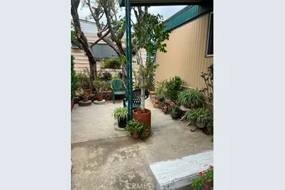 8811 Canoga Park Avenue #512, Canoga Park, CA 91304 - Photo 13