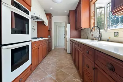 826 N Valley, Burbank, CA 91505 - Photo 9