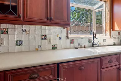 826 N Valley, Burbank, CA 91505 - Photo 13