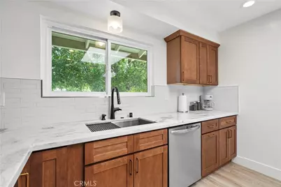 17177 Superior St, Northridge, CA 91325 - Photo 13