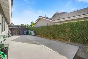 17177 Superior St, Northridge, CA 91325 - Photo 43