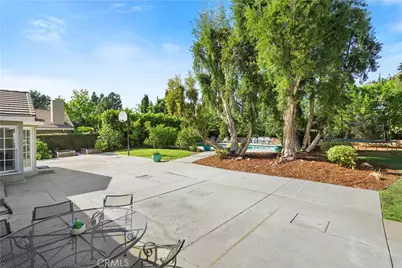 17177 Superior St, Northridge, CA 91325 - Photo 41