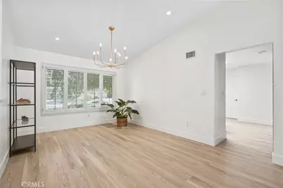 17177 Superior St, Northridge, CA 91325 - Photo 9