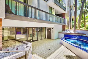 324 N Palm Dr, Beverly Hills, CA 90210 - Photo 3