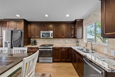25520 Crockett Lane, Stevenson Ranch, CA 91381 - Photo 9
