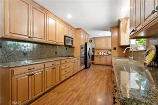 20035 Carson Ct, Saugus, CA 91390 - Photo 13