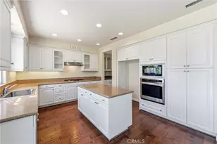 26807 Cottonwood Ct, Valencia, CA 91381 - Photo 13