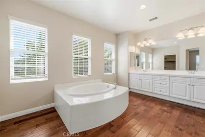 26807 Cottonwood Court, Valencia, CA 91381 - Photo 35