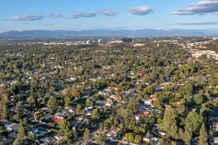 23154 Mariano, Woodland Hills, CA 91367 - Photo 43