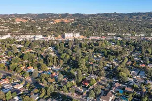 23154 Mariano, Woodland Hills, CA 91367 - Photo 45