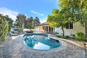 23154 Mariano, Woodland Hills, CA 91367 - Photo 35