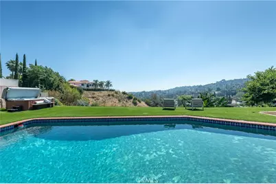 3666 Sapphire Drive, Encino, CA 91436 - Photo 19