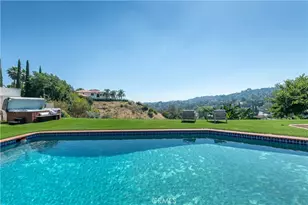 3666 Sapphire Dr, Encino, CA 91436 - Photo 19