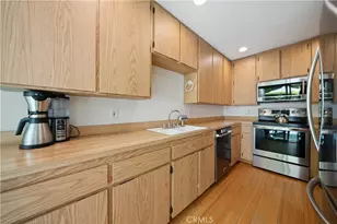18515 Mayall, Northridge, CA 91324 - Photo 7
