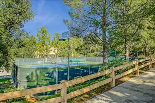 27481 Bridgewater Dr, Valencia, CA 91354 - Photo 19