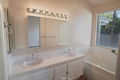 27481 Bridgewater Drive, Valencia, CA 91354 - Photo 11