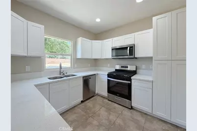 44115 Greentree Court, Lancaster, CA 93535 - Photo 9