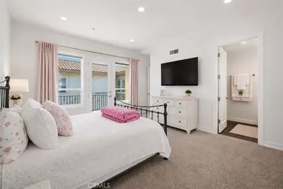3815 Marfield, Tarzana, CA 91356 - Photo 35