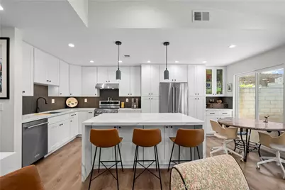 25556 Alicante Drive, Valencia, CA 91355 - Photo 5