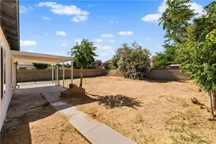 1015 Caperton, Lancaster, CA 93535 - Photo 33