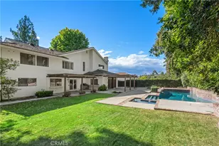 18268 Lake Encino Dr, Encino, CA 91316 - Photo 39