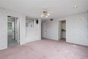 18268 Lake Encino Dr, Encino, CA 91316 - Photo 21