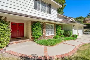 18268 Lake Encino Dr, Encino, CA 91316 - Photo 5