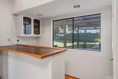 18268 Lake Encino Drive, Encino, CA 91316 - Photo 11