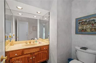 18268 Lake Encino Dr, Encino, CA 91316 - Photo 15