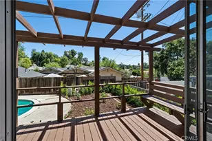 21816 Providencia St, Woodland Hills, CA 91364 - Photo 19