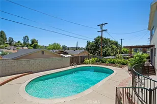 21816 Providencia St, Woodland Hills, CA 91364 - Photo 27