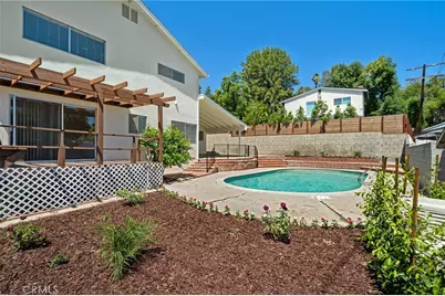 21816 Providencia Street, Woodland Hills, CA 91364 - Photo 33
