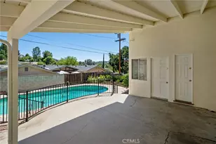 21816 Providencia St, Woodland Hills, CA 91364 - Photo 25